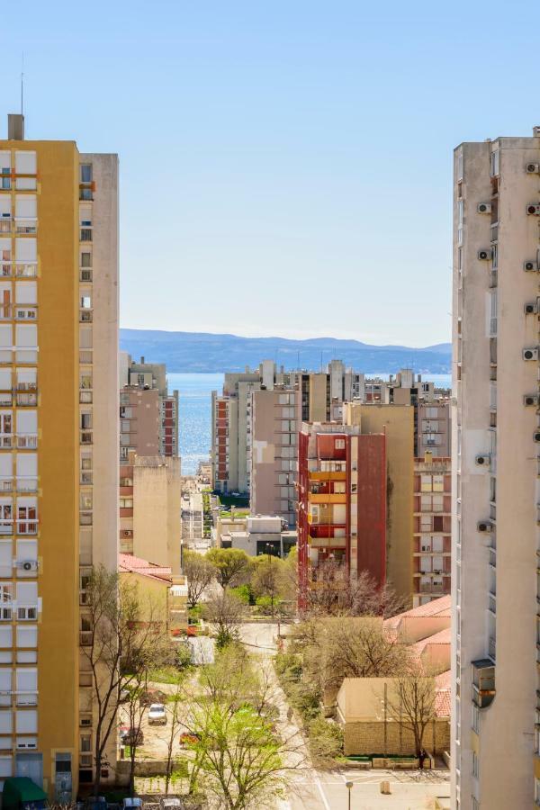 Azure Apartament *