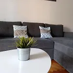 Apartment Azure Split